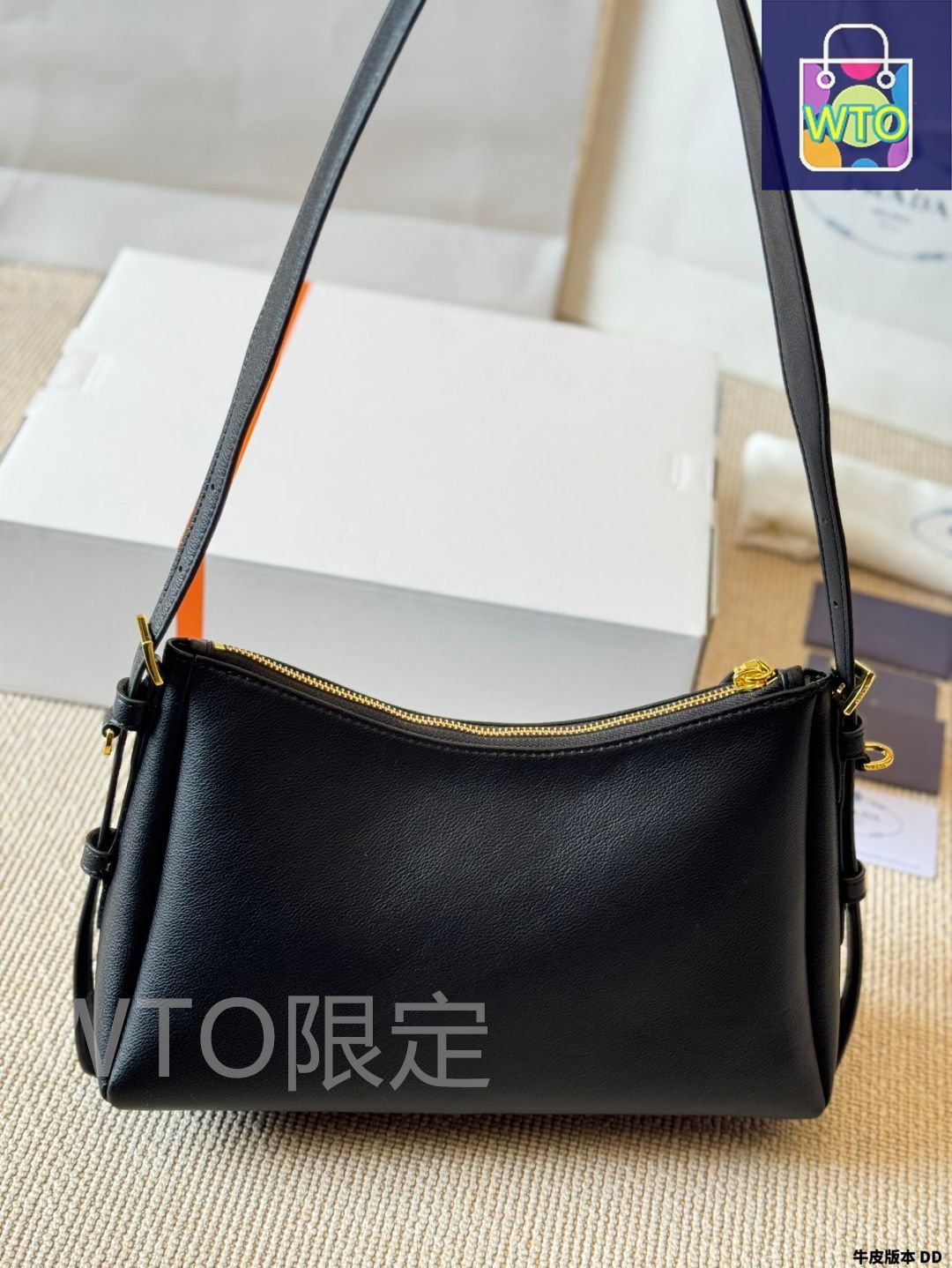 【PRADA】BIG SALE ★Aimee レザー ショルダーバッグ Black Prada Aimée large leather shoulder bag | PRADA