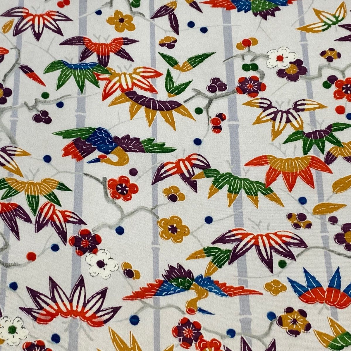 新品未仕立て】小紋柄 着物反物 薄緑色 梅模様 新品未仕立て】小紋柄