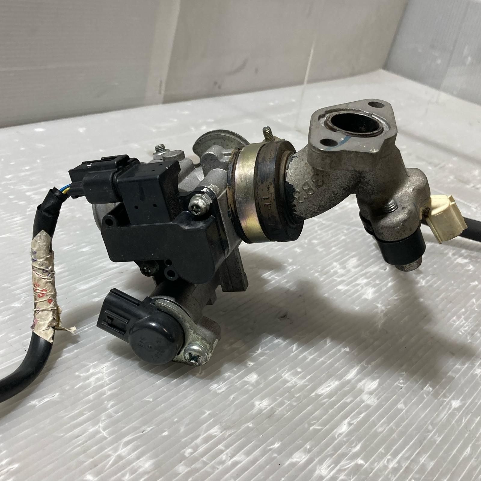 スロットルボディー