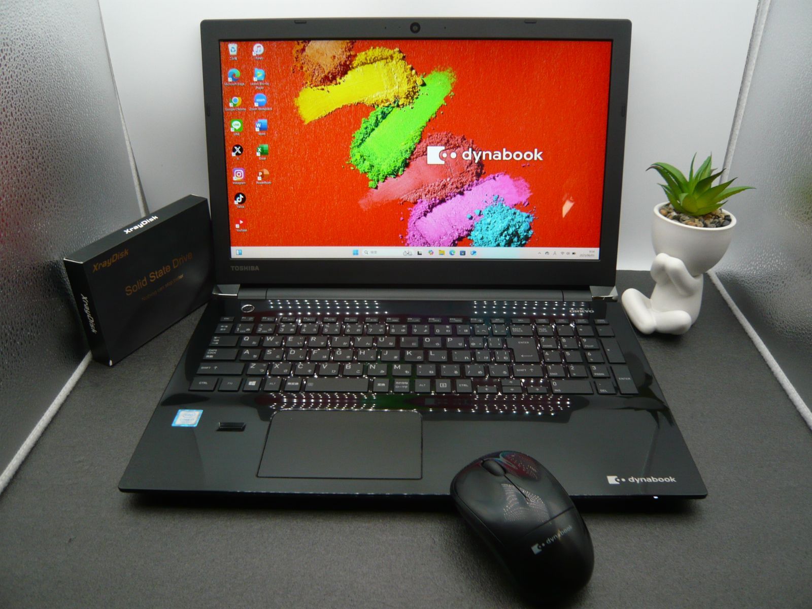 高性能で光沢も◎ 東芝 プレシャスブラック core i7 メモリ16GB SSD512GB 15.6型