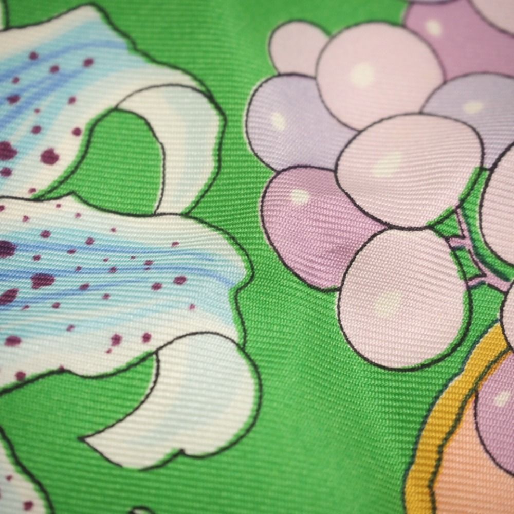 HERMES エルメス カレ90 Fleurs Raisins シルク スカーフ HERMES エルメス カレ90 Fleurs Raisins シルク スカーフ