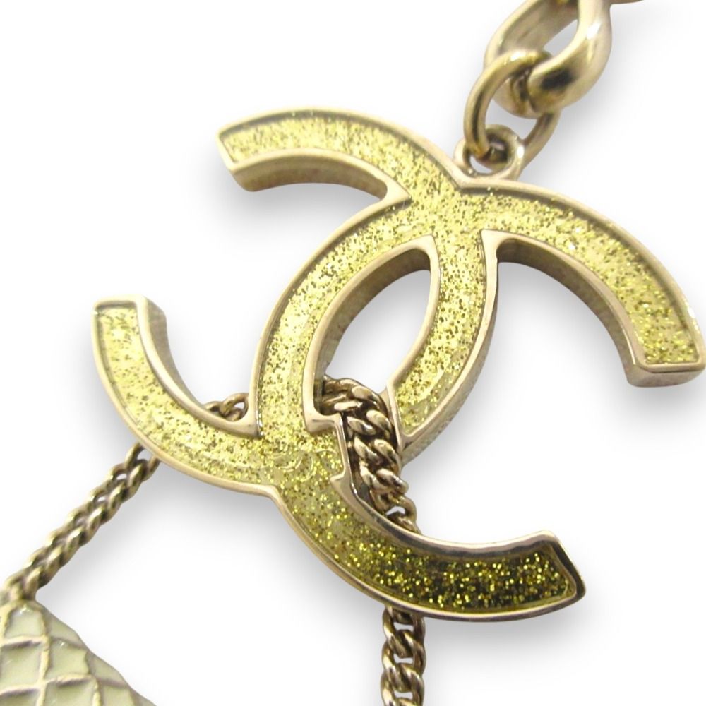 CHANEL 【美品】✨チャーム　キーホルダー　マトラッセ ココマーク 美品 CHANEL シャネル 07P ココマーク マトラッセバッグ