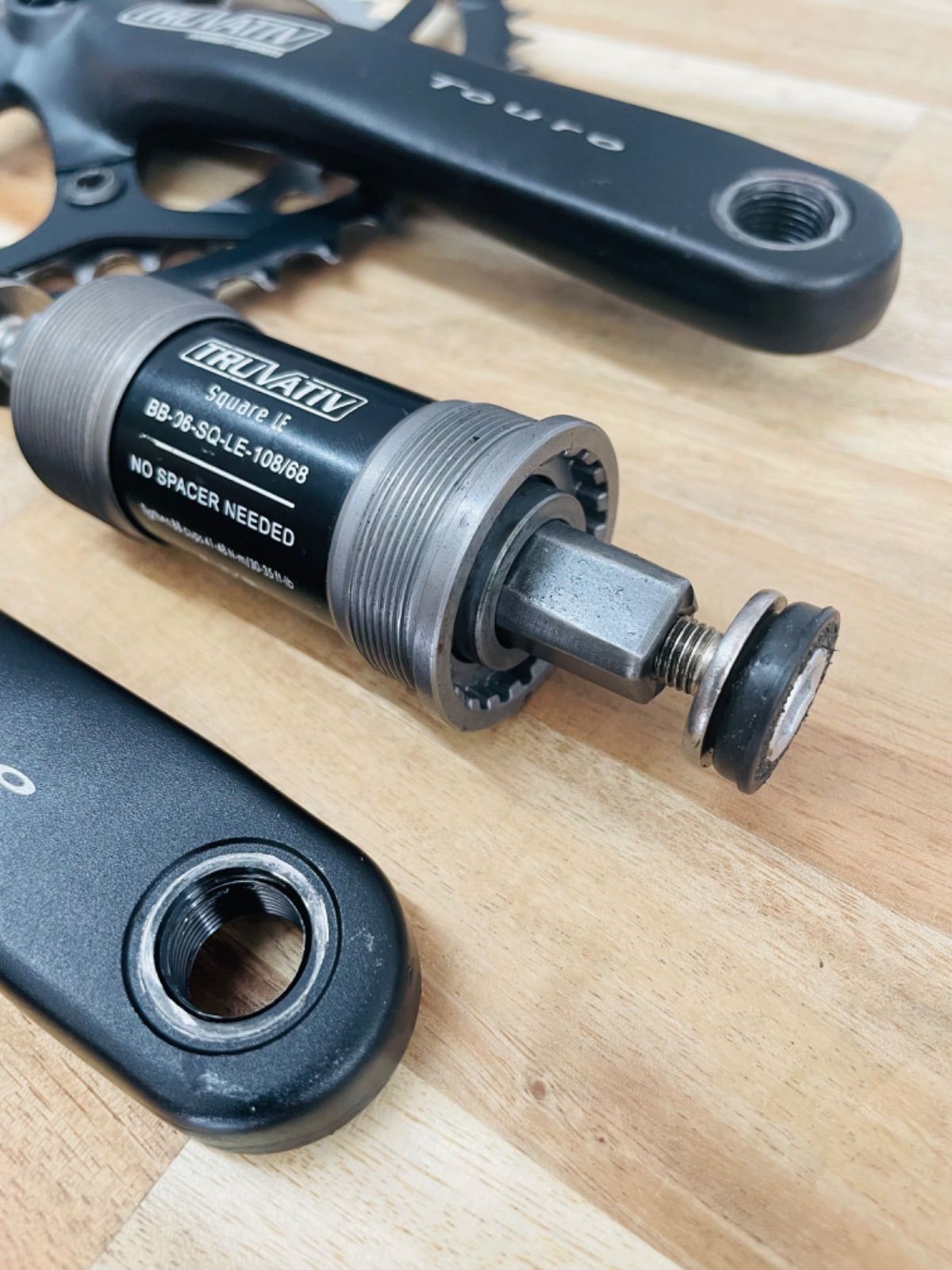 TRUVATIV Touro クランクセット 172.5mm 50-36T BB付き sram