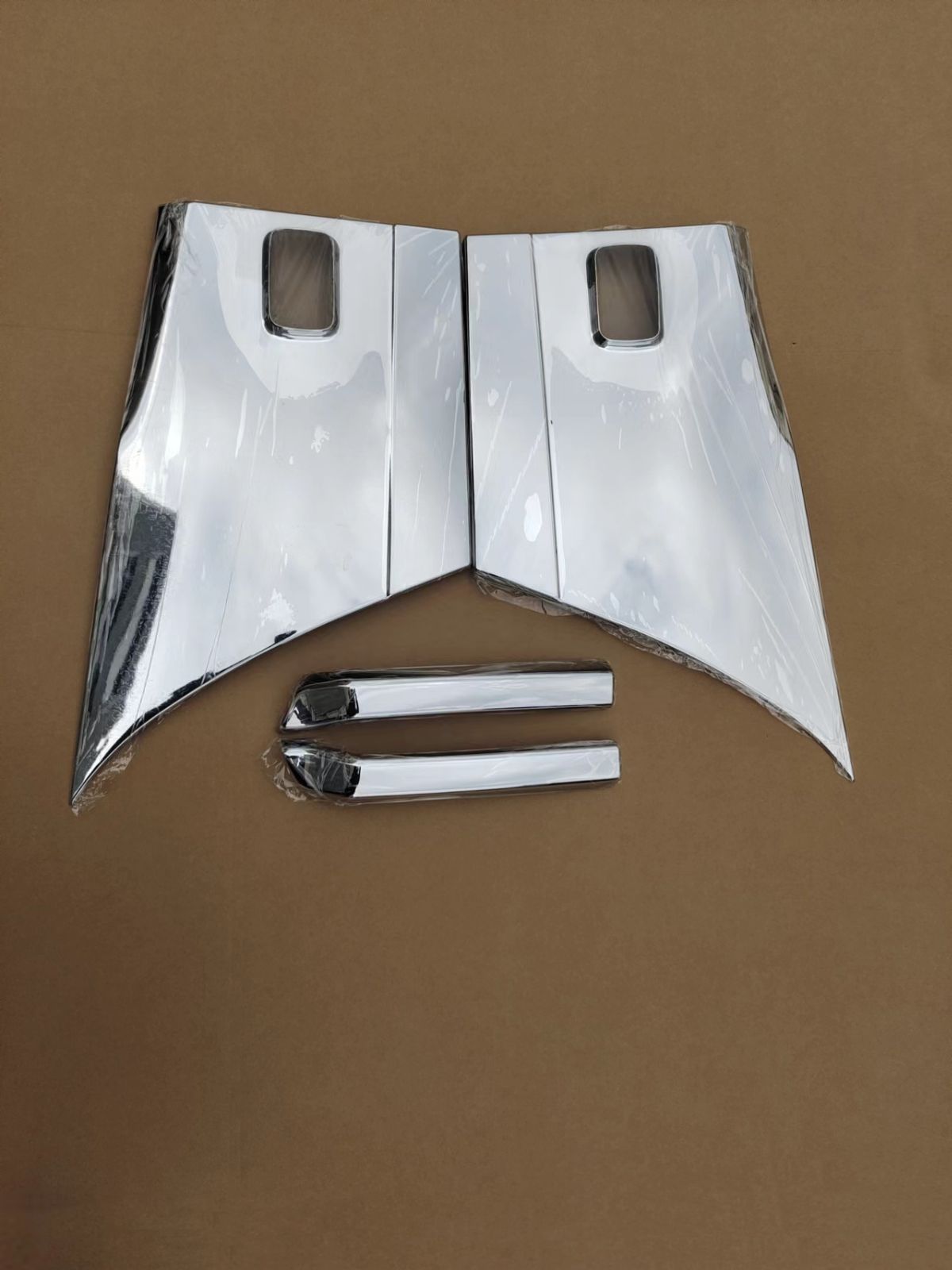 いすゞ ファイブスターギガ メッキ ドア アンダー ガーニッシュ 2分割  