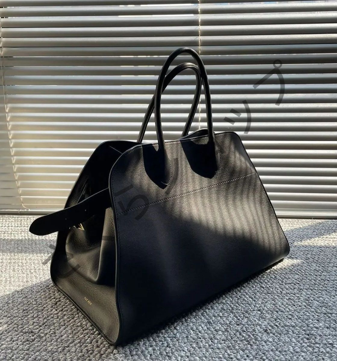 ⭐️新品⭐️未使用✨THE ROW Margaux15ザロウ マルゴー15 ハンドバッグ レディース ブラック - メルカリ