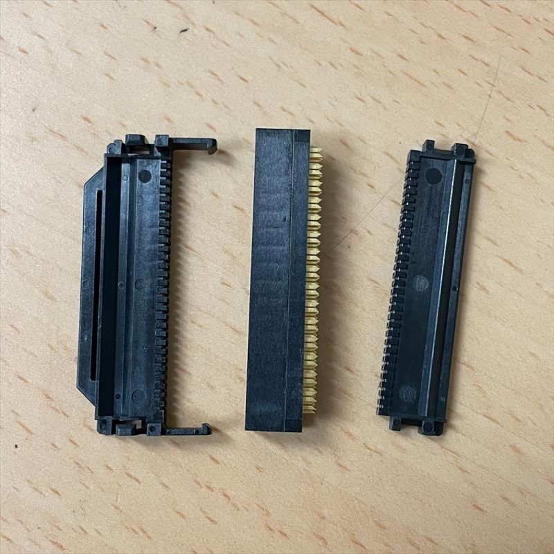 1199パニガーレR スクリーン 96700412A ZDMH802JADB013