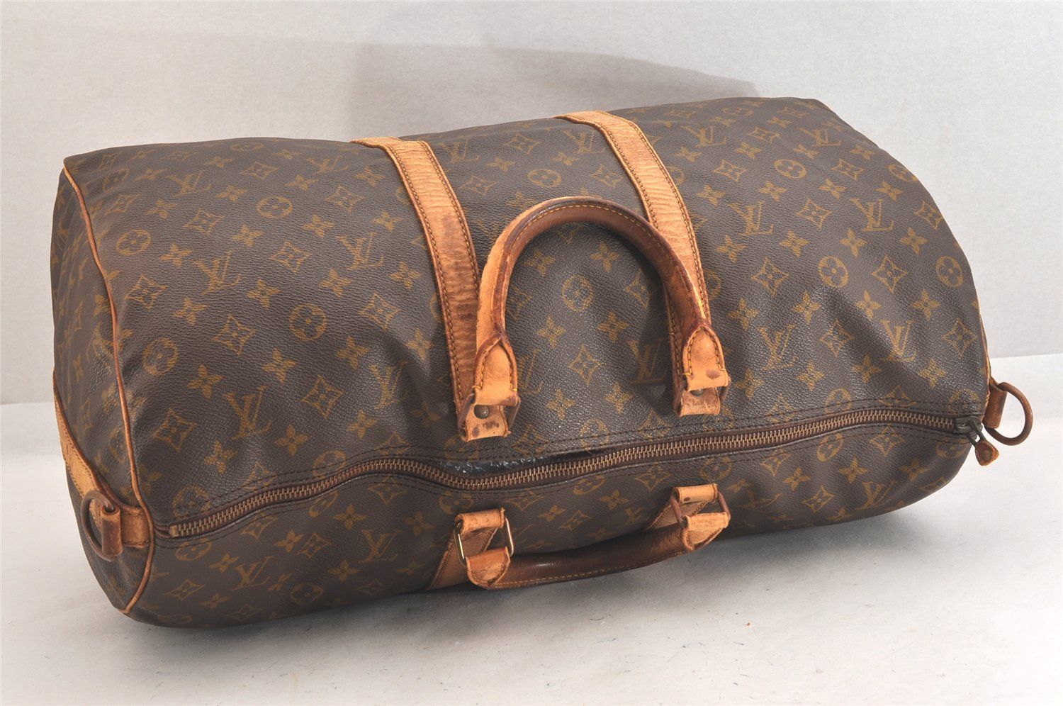LOUIS VUITTON ルイヴィトン モノグラム キーポル バンド
