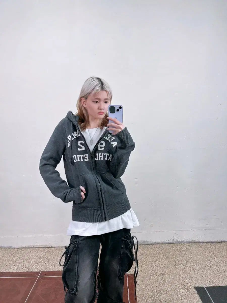 フード付き ダークグレー