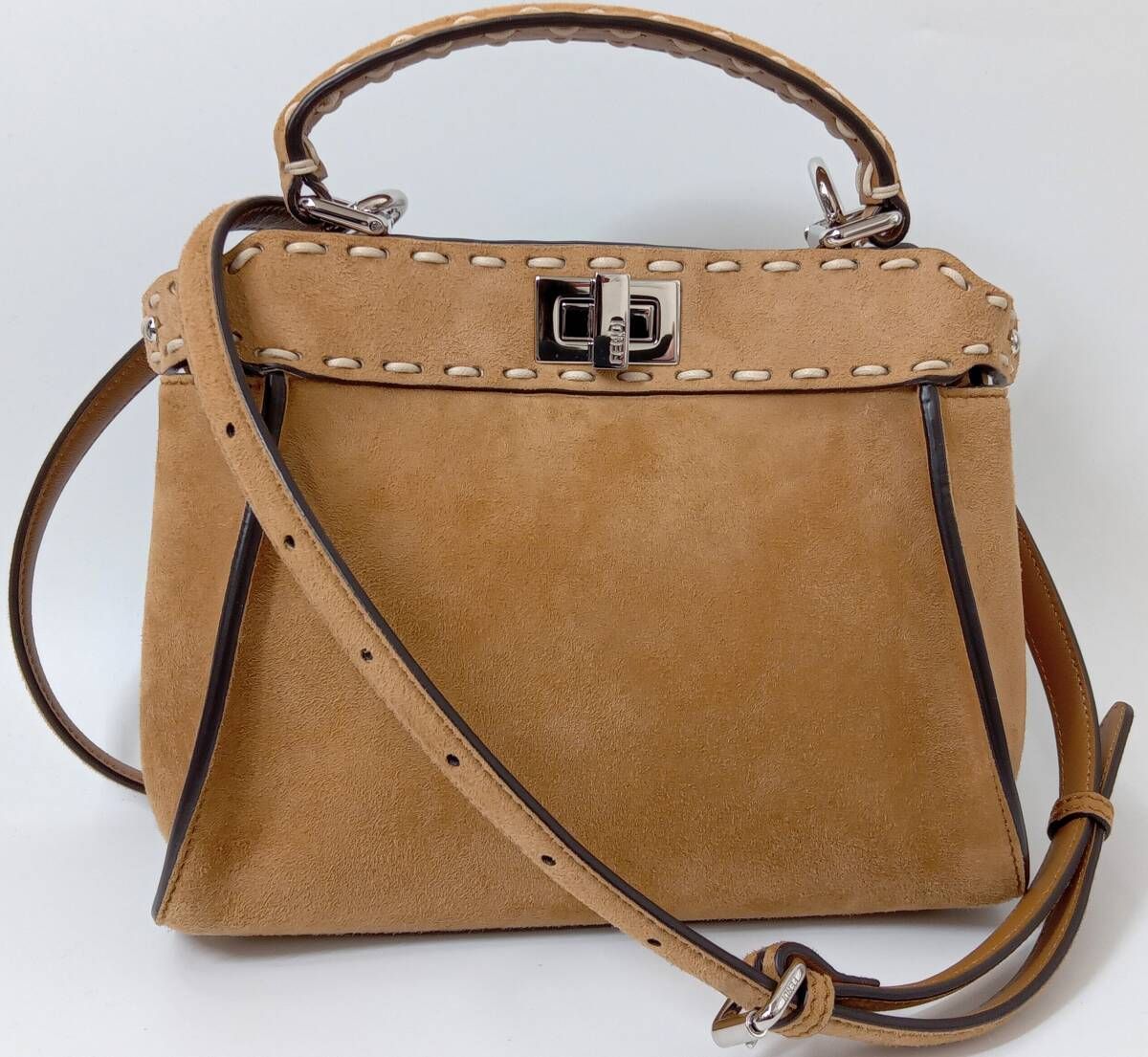 美品】 AI鑑定済 FENDI フェンディ セレリア 8BN244 ピーカブーミニ 