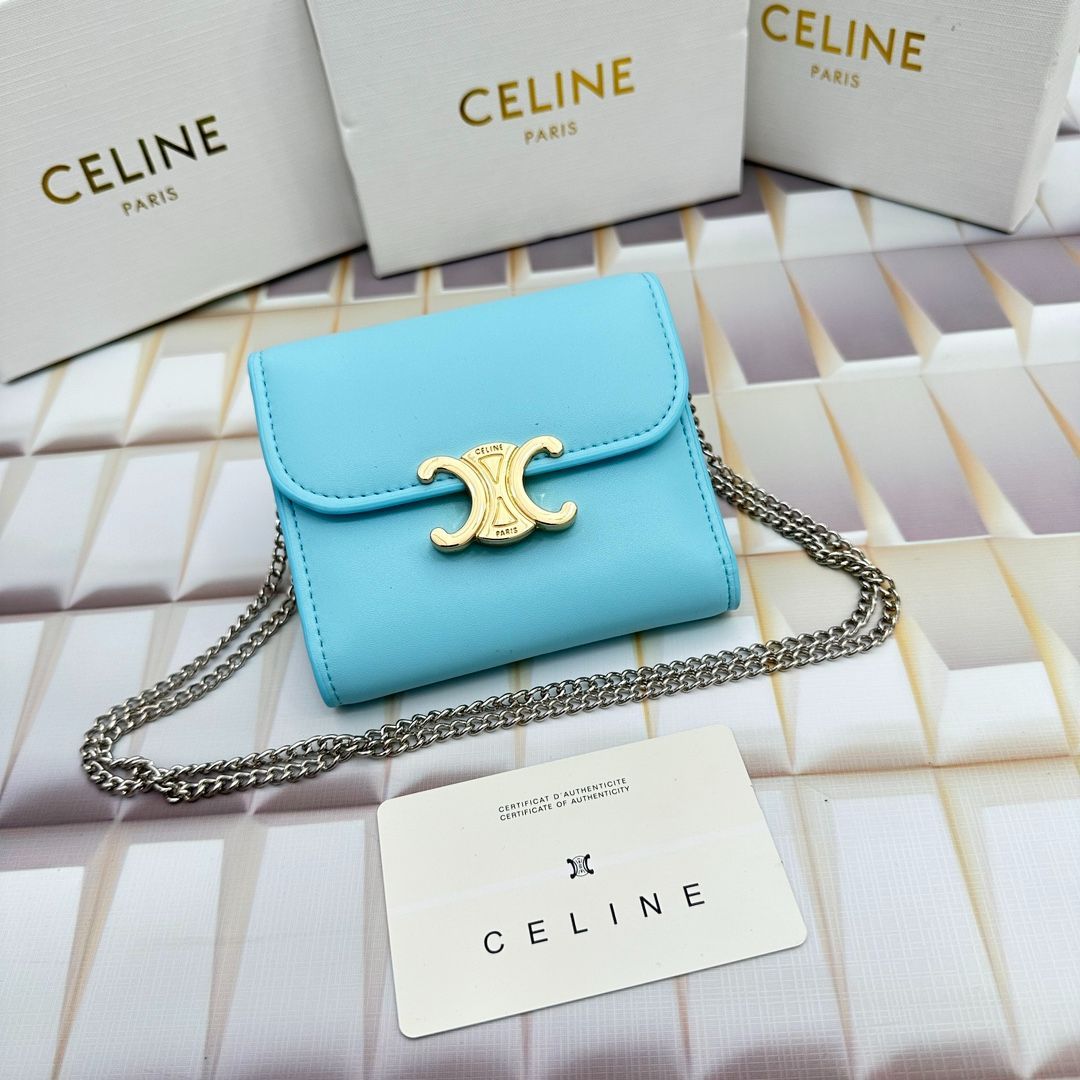 CELINE】セリーヌ 新品 財布 小型光沢ラムスキン フラップウォレット エレガントなブルーのデザイン - メルカリ