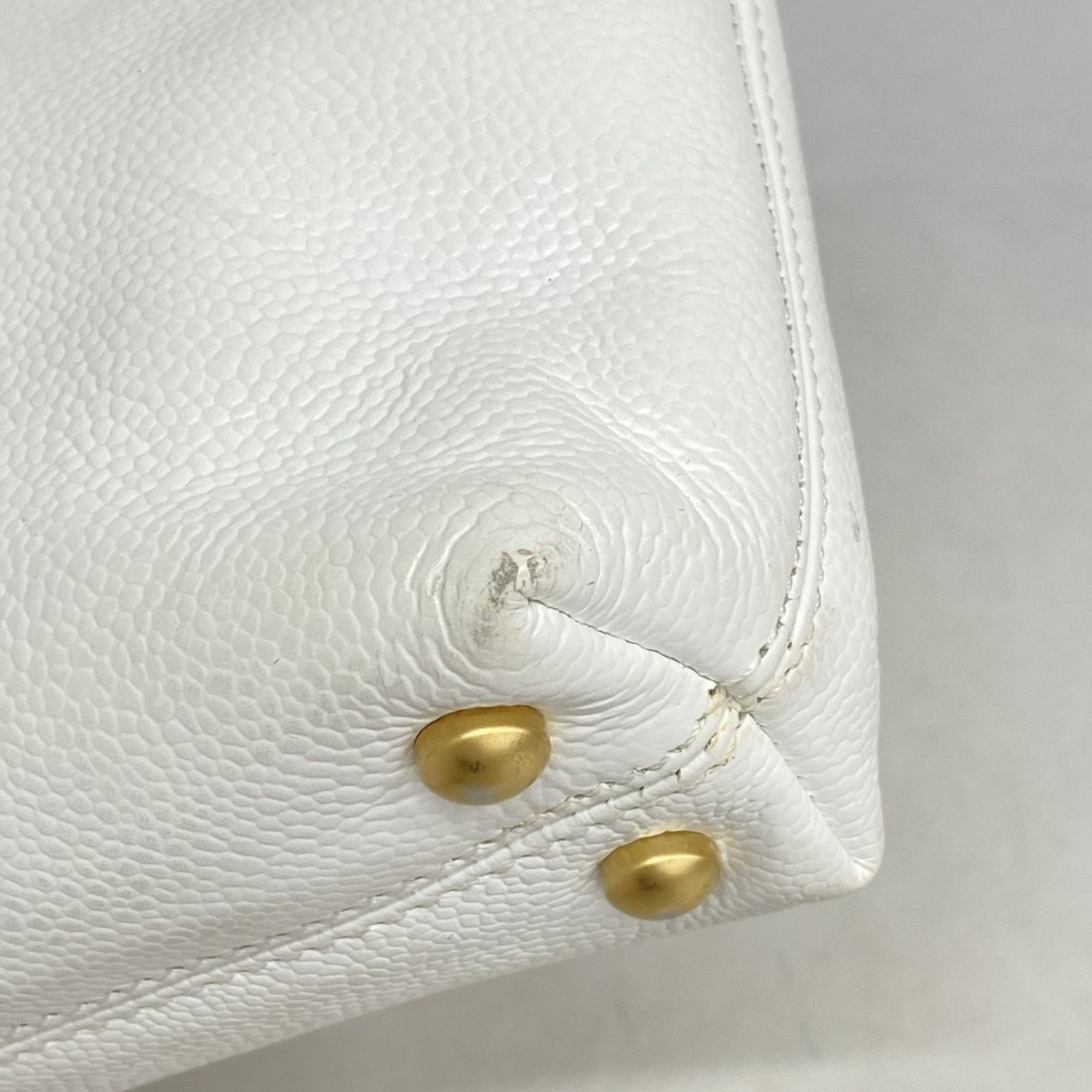 キャビアスキン ホワイト