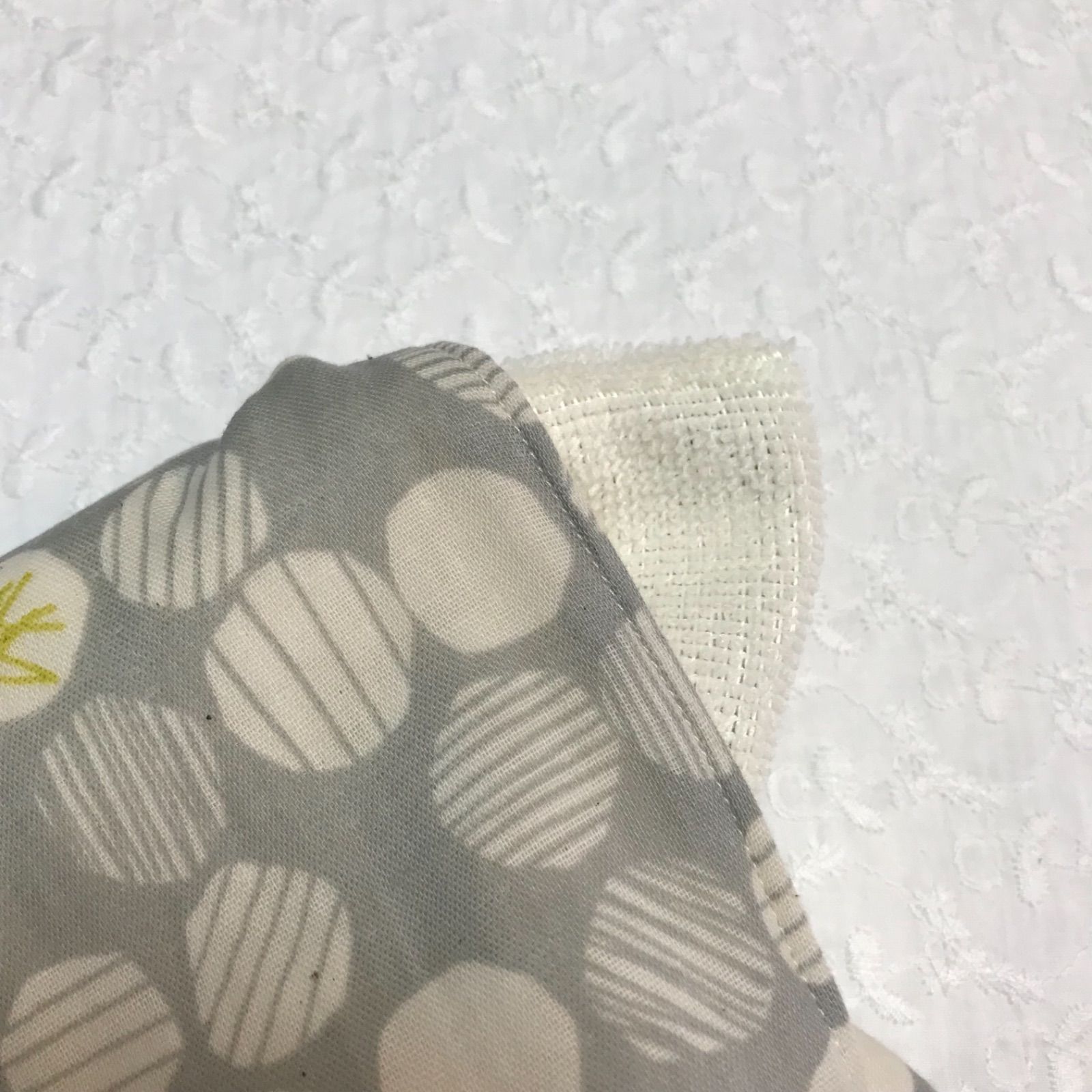 ふんわり アイス枕カバー 15×25 / 北欧 ちょうちょ グレー ふんわり アイス枕カバー 15×25 / 北欧 ちょうちょ グレー