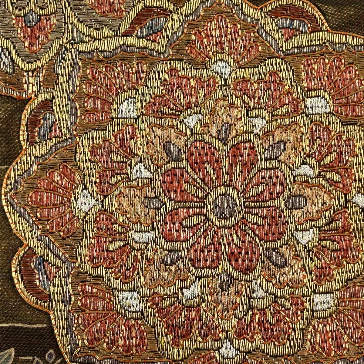 袋帯 美品 花鳥 金色 正絹 【中古】 袋帯 美品 秀品 花鳥 華文 金銀糸 箔 金色 六通 正絹 【中古