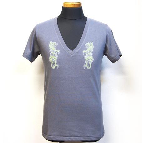 VネックTシャツ