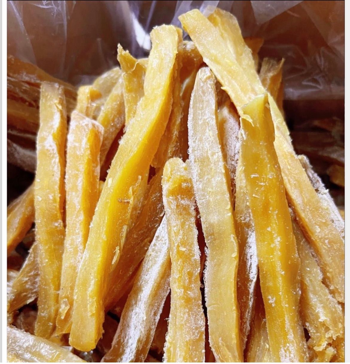クール便発送❣️真空無し角切り干し芋3kg❣️無添加・砂糖未使用❣️【100円引きクーポン配布中】ダイエット食品　健康食品　大人気　無添加　柔らかくて程よい甘さ　北海道＆沖縄の方は450円の追加料金が必要❣️
