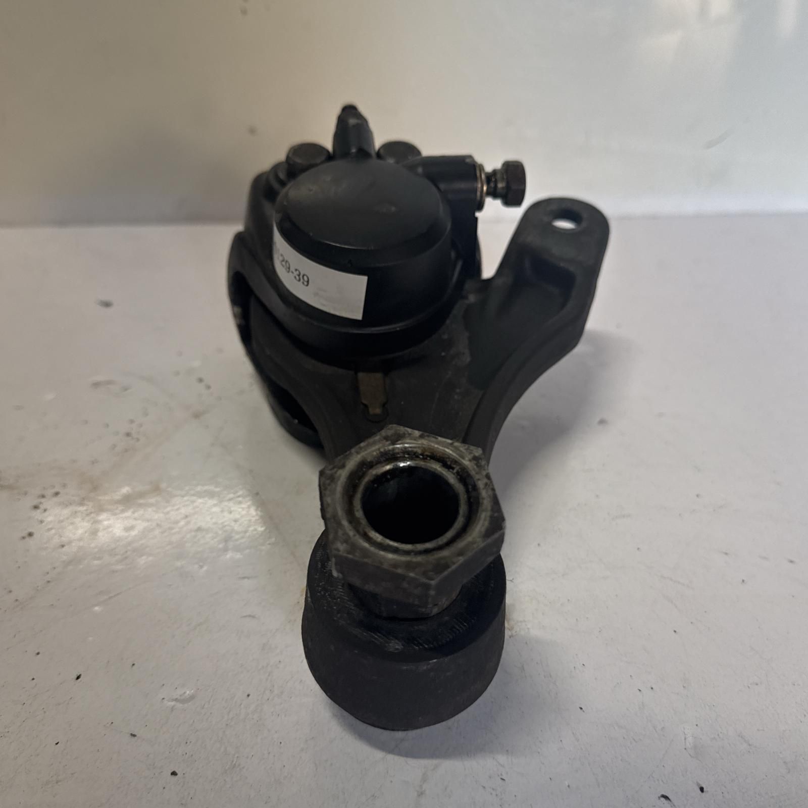 ZX14R / ZZR1400 リアブレーキキャリパー リア キャリパーサポート BLK