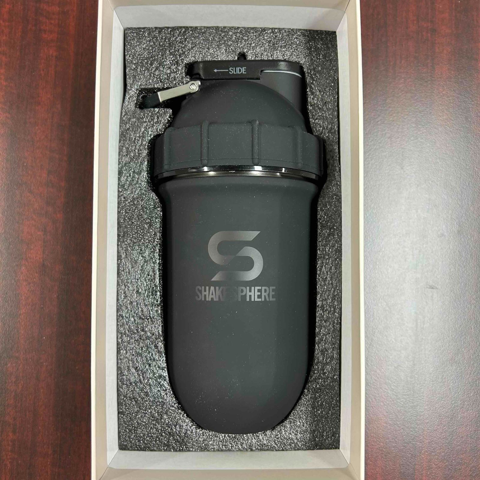 新品】Myprotein Shakesphere メタルシェイカー 保温保冷 マイ
