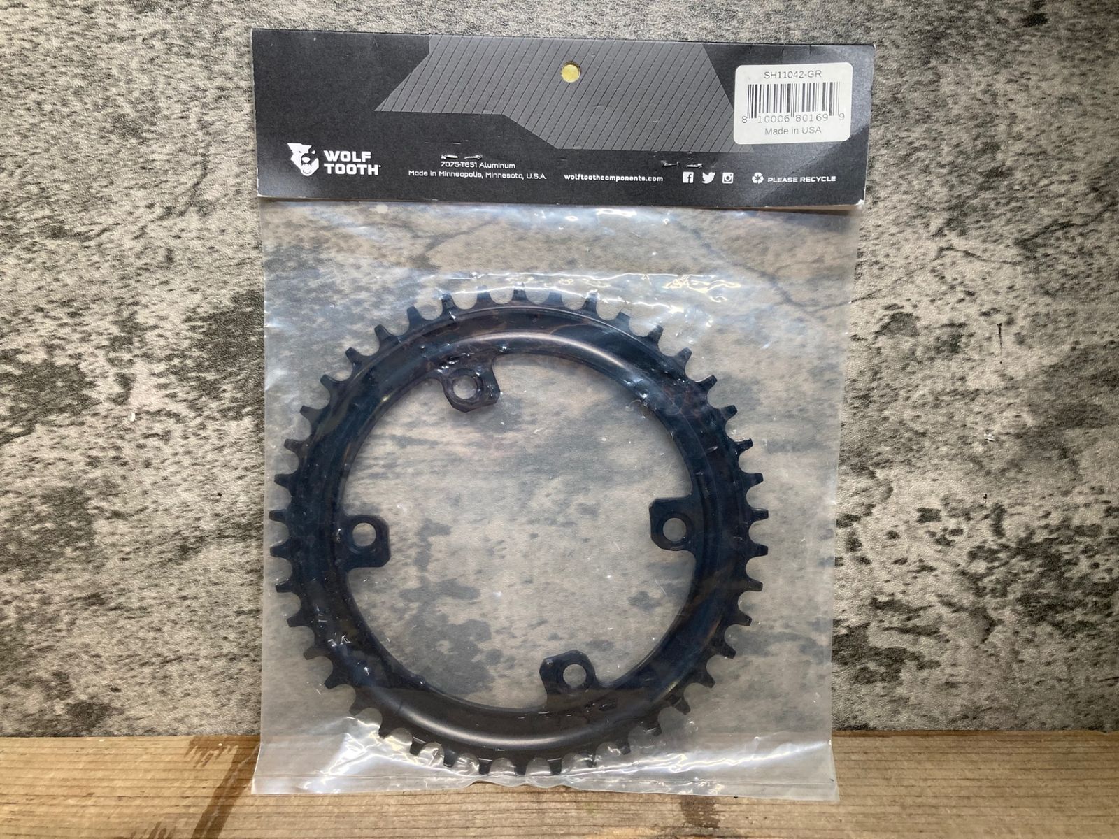 IR238 ウルフトゥース WOLF TOOTH DROP STOP B GR8 チェーンリング ナローワイド 110BCD SH11042-GR シマノ GRX用