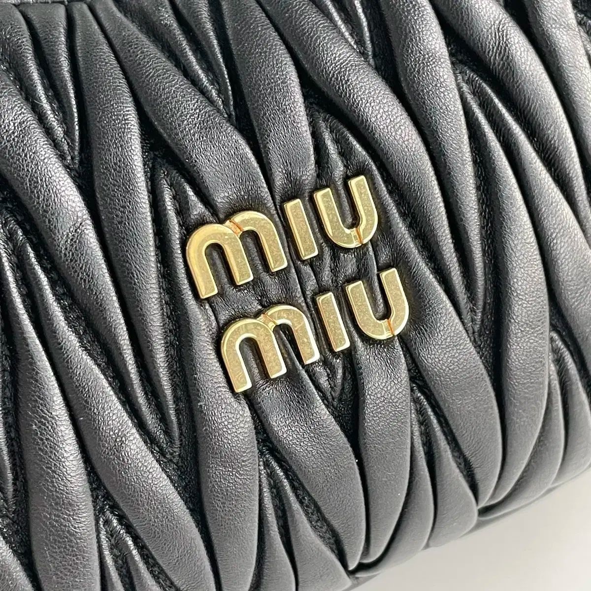 ホーボーバッグ