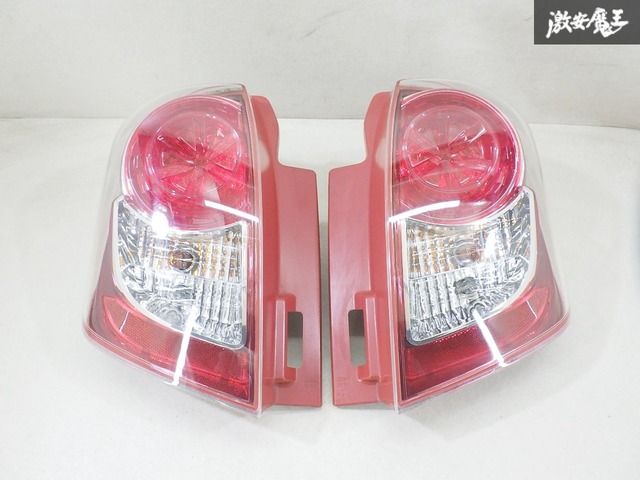 【レンズ割れ無し! ストア出品！】 トヨタ 純正 NCP100 ラクティス 2008年 テールライト テールランプ 左右セット KOITO 52-192 棚2F-P-5