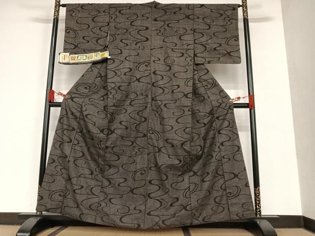 平和屋着物○錦麗手織紬 100亀甲 よろけ縞 黒地 証紙付き 正絹 逸品