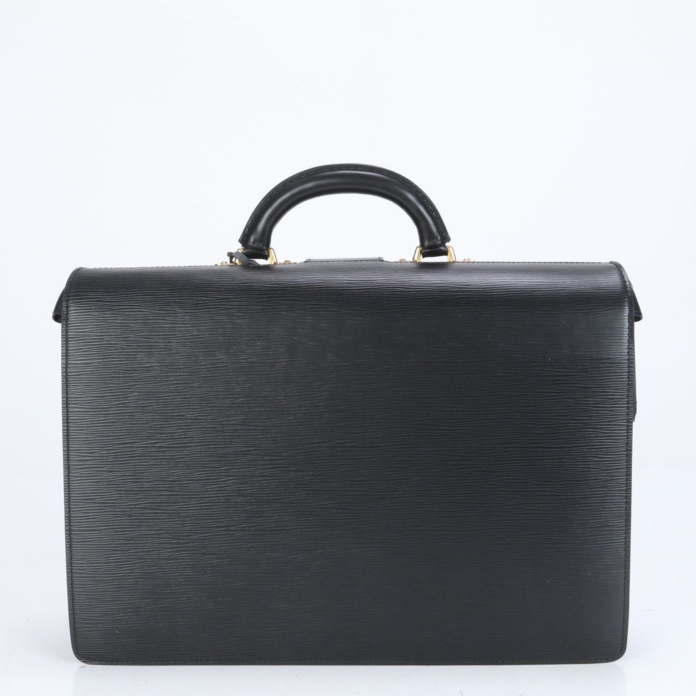 極美品 ルイヴィトン エピ セルヴィエット フェルモワール M54352