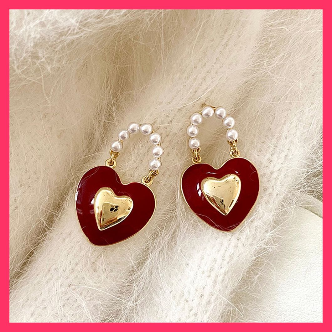 Dior ハート型ピアス 赤いビーズ付き 23021057_01.jpg