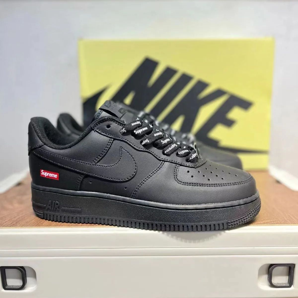 【大幅値下げ開催中❤️】Supreme x Nike Air Force 1 box logo