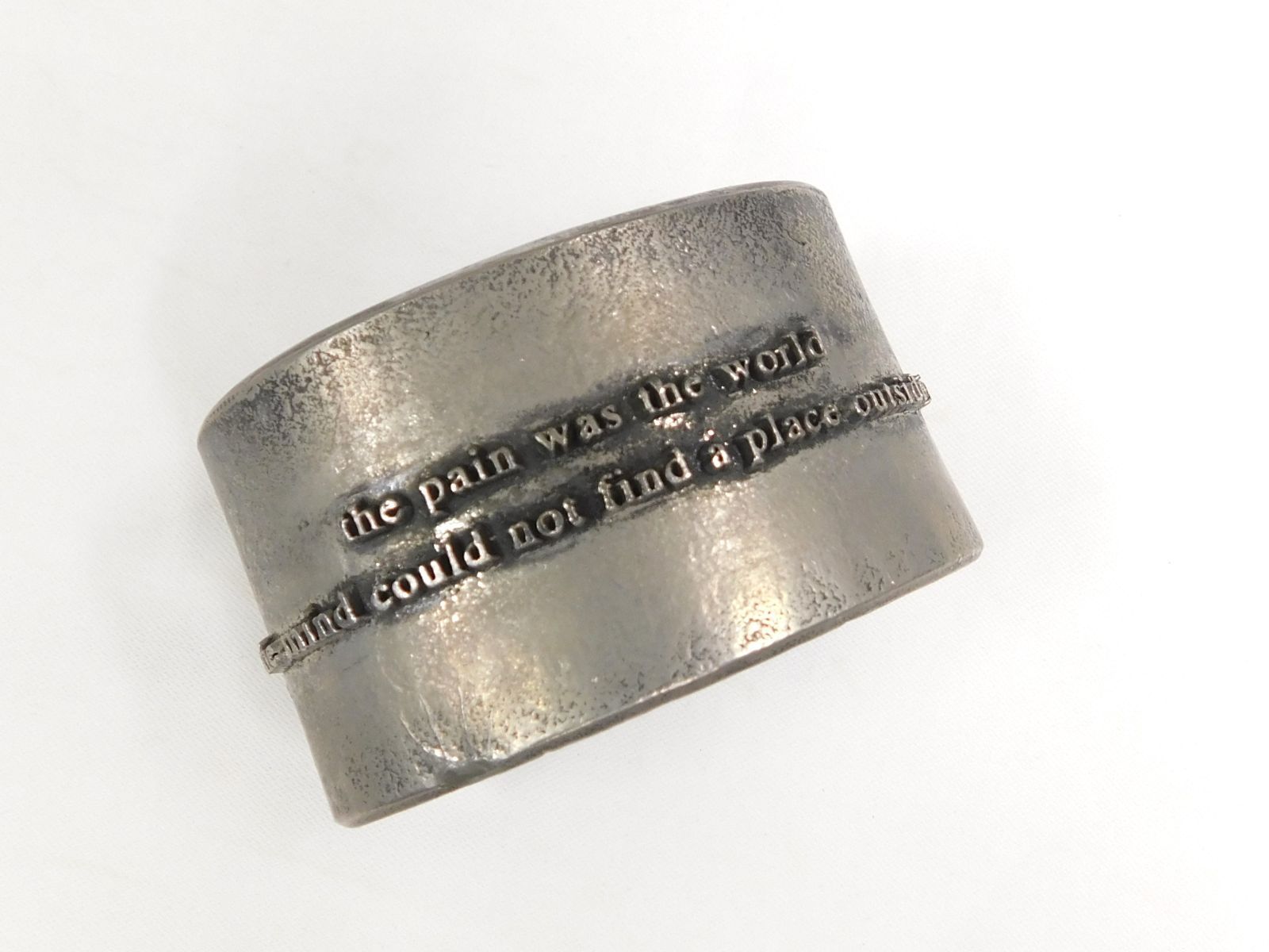 【送料無料】ユリウス/JULIUS ワイドバングル JULIUS ユリウス ワイドレリーフバングル 亜鉛 - メルカリ