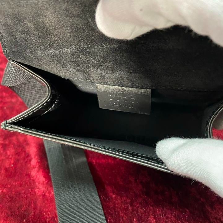 GUCCI グッチ