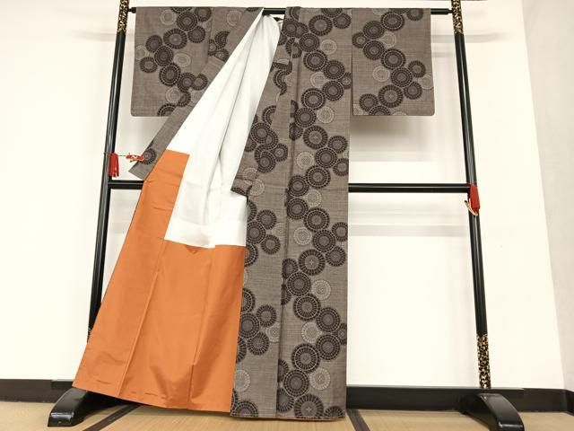 平和屋着物●本場大島紬　泥染め　9マルキ　花番傘　正絹　逸品　未使用　AAAT0596zg 平和屋着物○本場大島紬 泥染め 9マルキ 花番傘 正絹 逸品 未使用