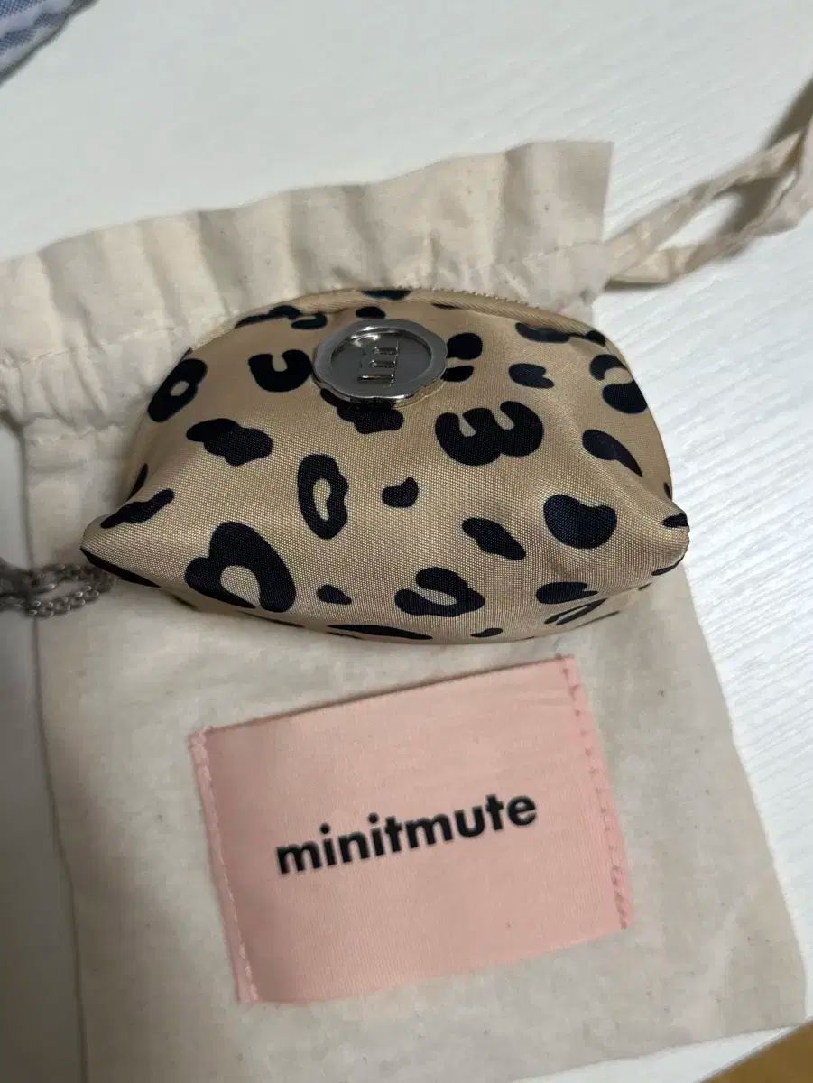 【雷市場（ポンジャン）商品韓国直送】 MINITMUTE(ミニミュート) 爪 キーリング