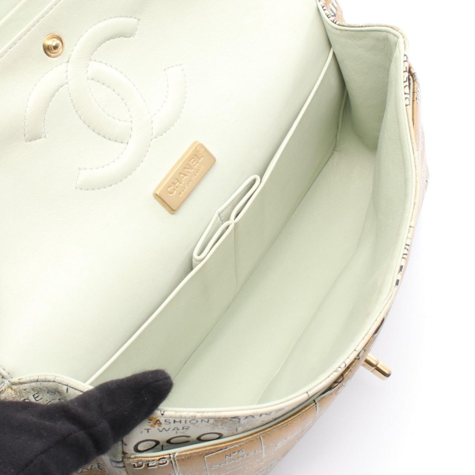 【おしゃれで実用的☆彡】CHANEL マトラッセショルダー シャネル CHANEL ショルダーバッグ マトラッセ Wフラップ A01112