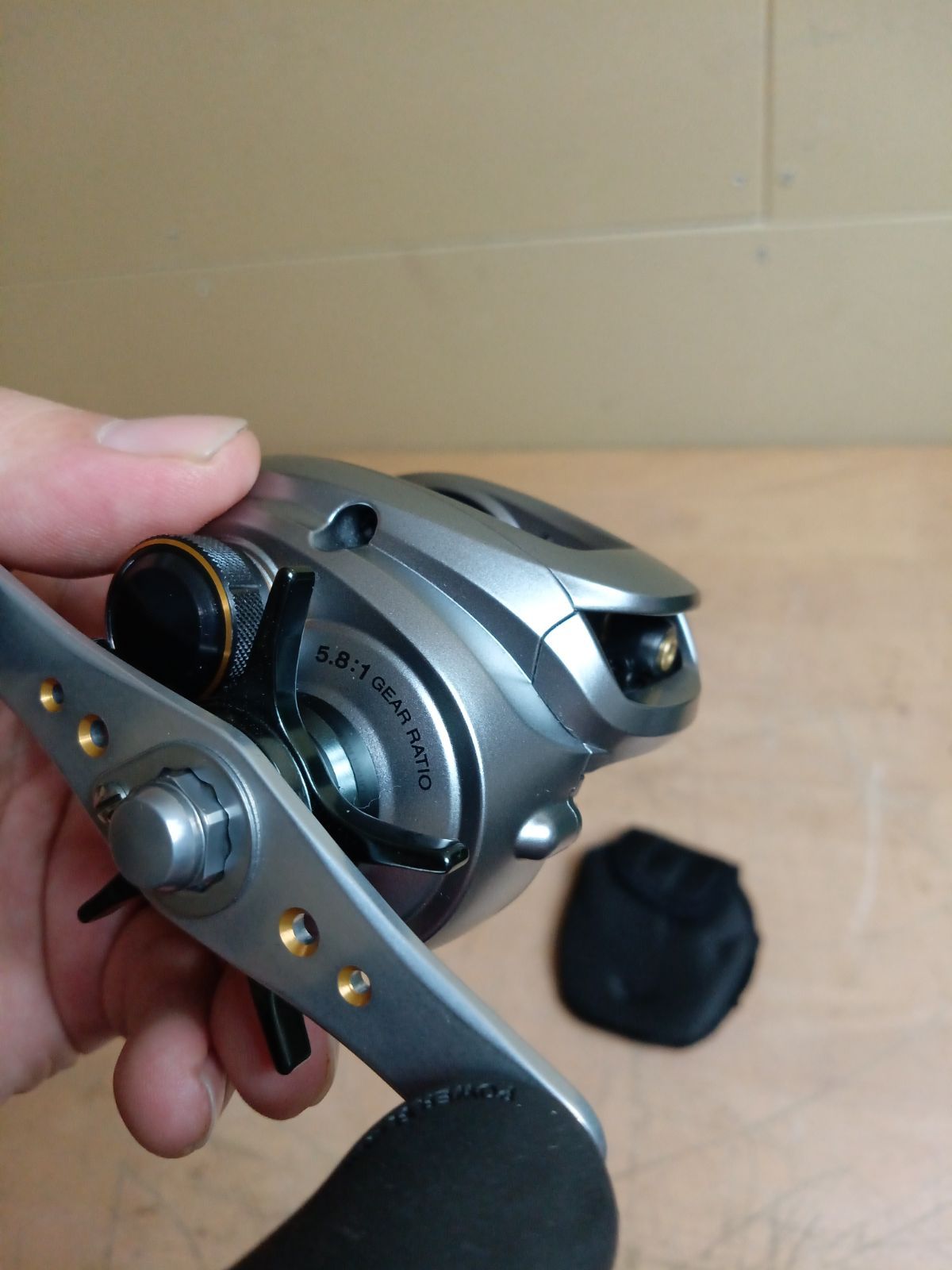 シマノ　09アルデバランMG 5.8　右巻　02299 SHIMANO シマノ ベイトリール 09 アルデバラン Mg 09 ｱﾙﾃﾞﾊﾞﾗﾝ