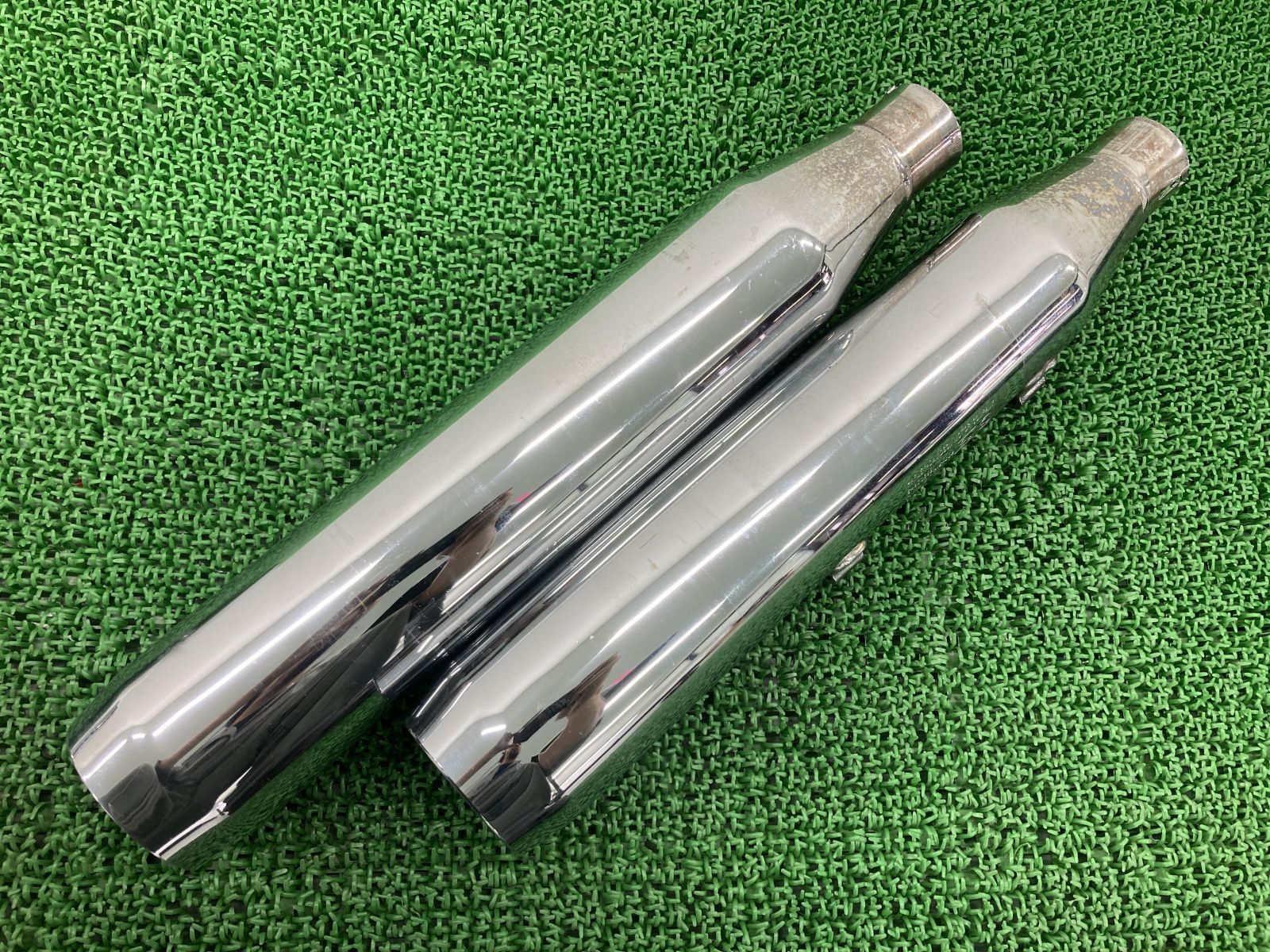 XL1200CX サイレンサーマフラー 64900389/64900390 ハーレー 純正 中古 64900389 64900390 スポーツスター ロードスター コケキズ無し