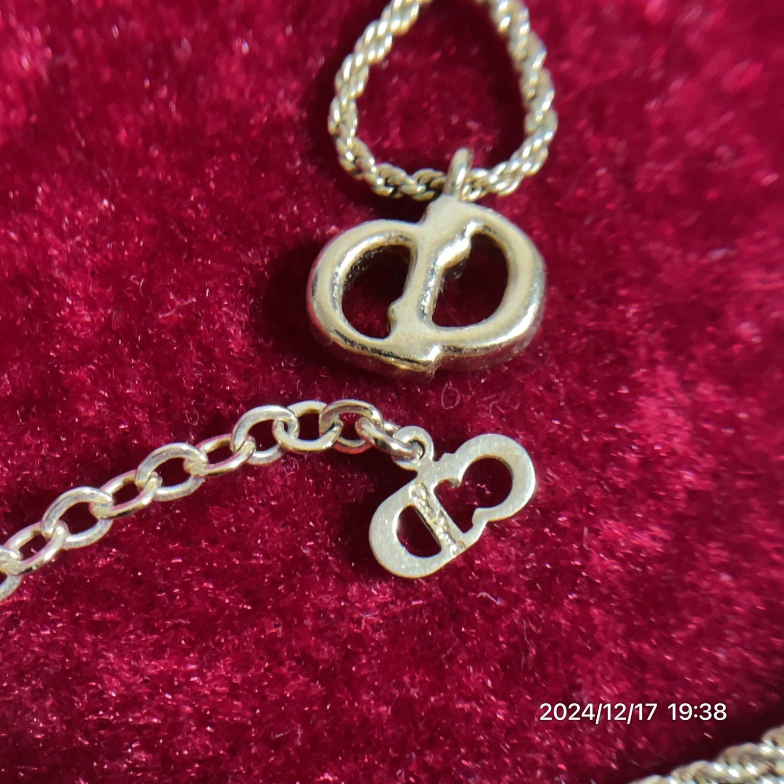 Dior クリスチャン ディオール CDロゴ ゴールドカラー ツイストチェーン ネックレス ペンダント アクセサリー - メルカリ