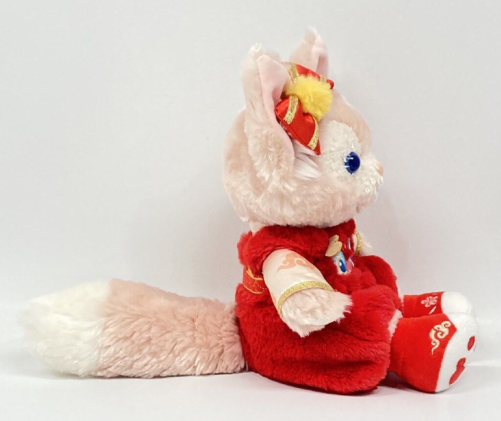 新品 上海ディズニー　2024クリスマス　リナベール　Mサイズ 上海ディズニー クリスマス リーナベル ぬいぐるみMサイズ