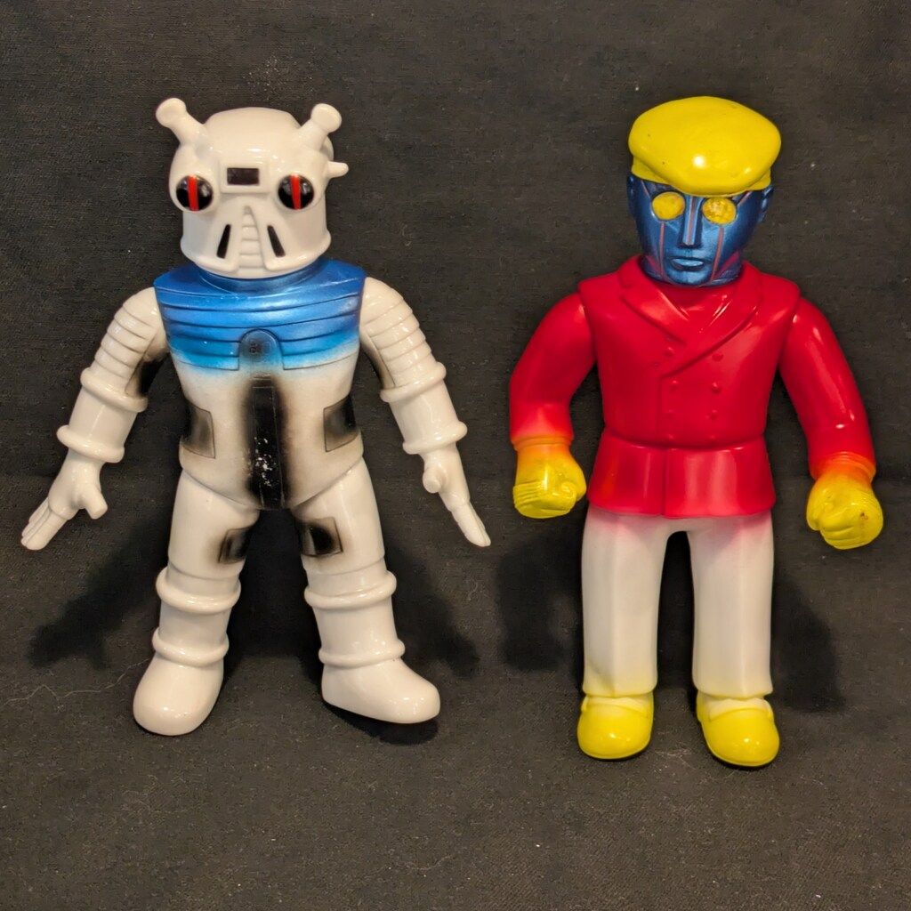 大型　ウルトラマンセブン 貯金箱 バルタン星人　ウルトラマン ソフビ フィギュア 大型 ウルトラマンセブン 貯金箱 バルタン星人 ウルトラマン ソフビ