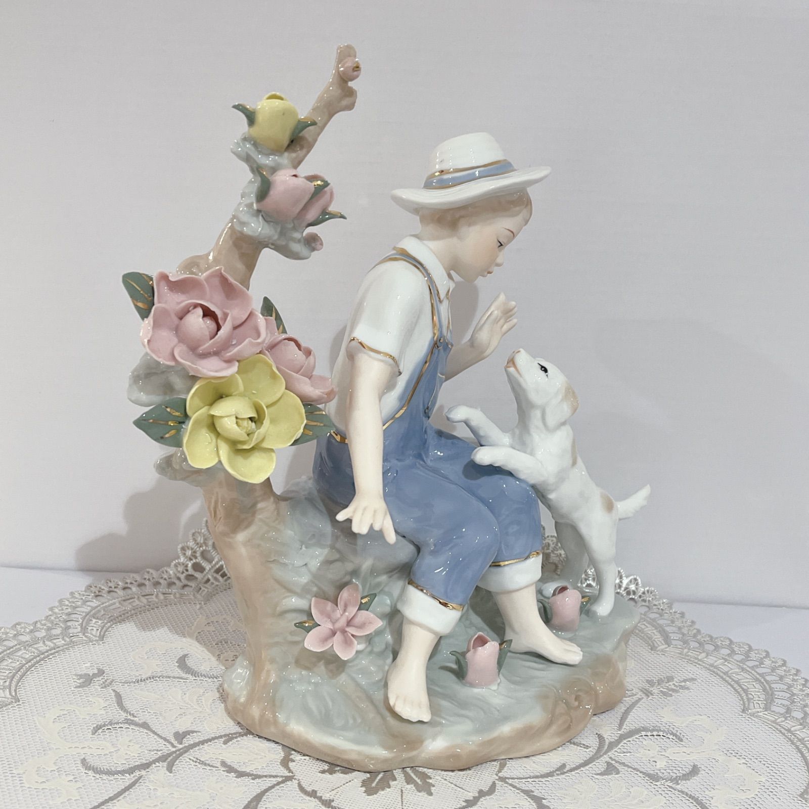 リアドロ　仔犬と遊ぶ少年 スペイン LLADRO リヤドロ 彩色磁器人形 「この子はぼくの