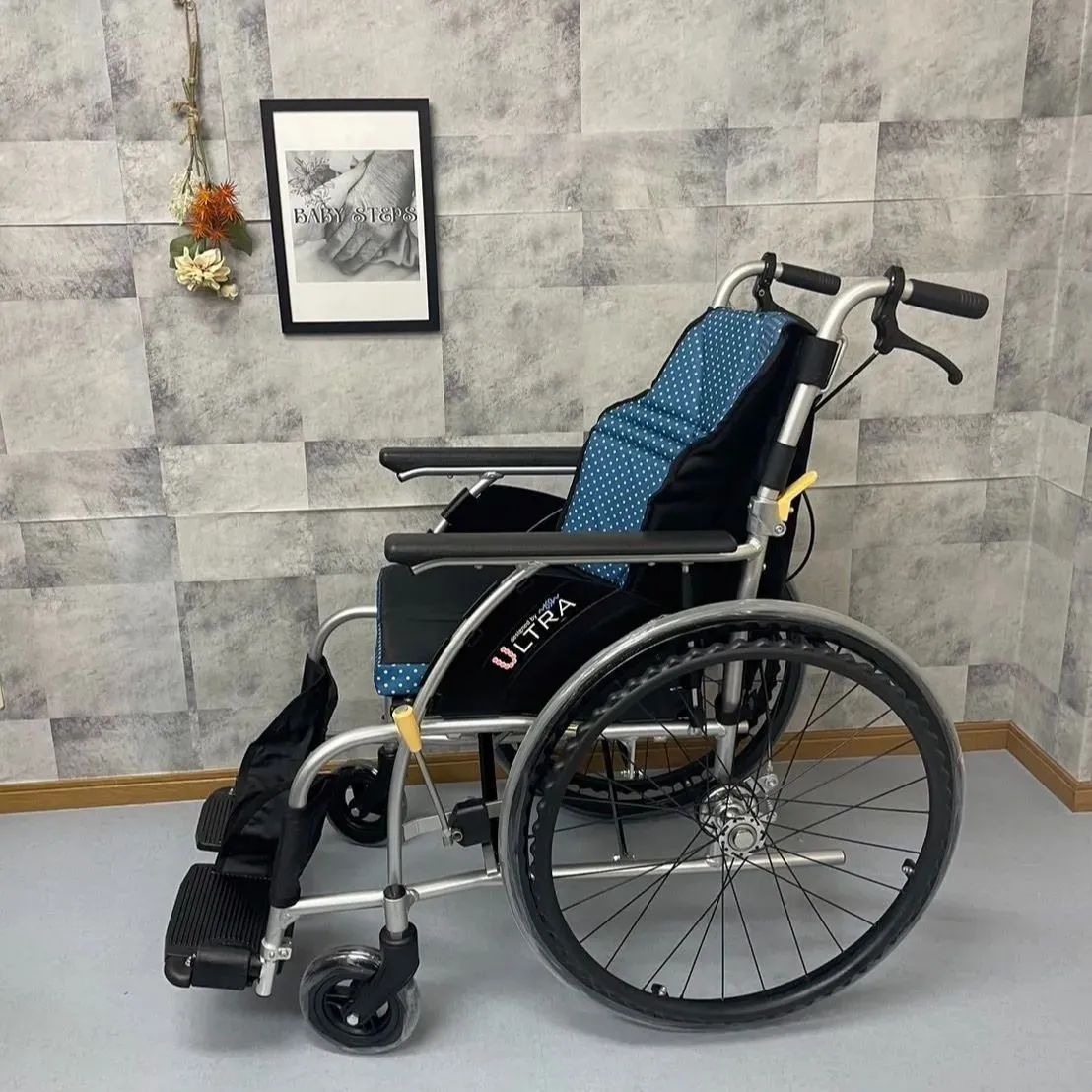 看護・介護用品 車椅子 日進医療器 ノーパンクタイヤ 自走式 NA-U1