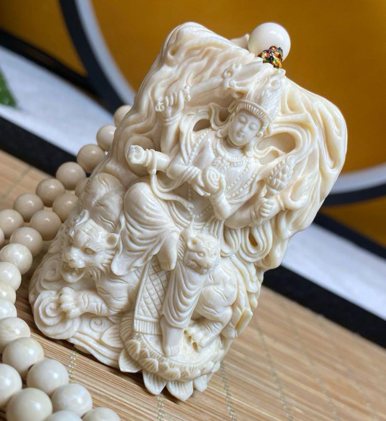 天然マンモス牙美しい手作り彫刻 虚空蔵菩萨 ネックレス 天然マンモス牙美しい手作り彫刻虚空蔵菩薩 ネックレス