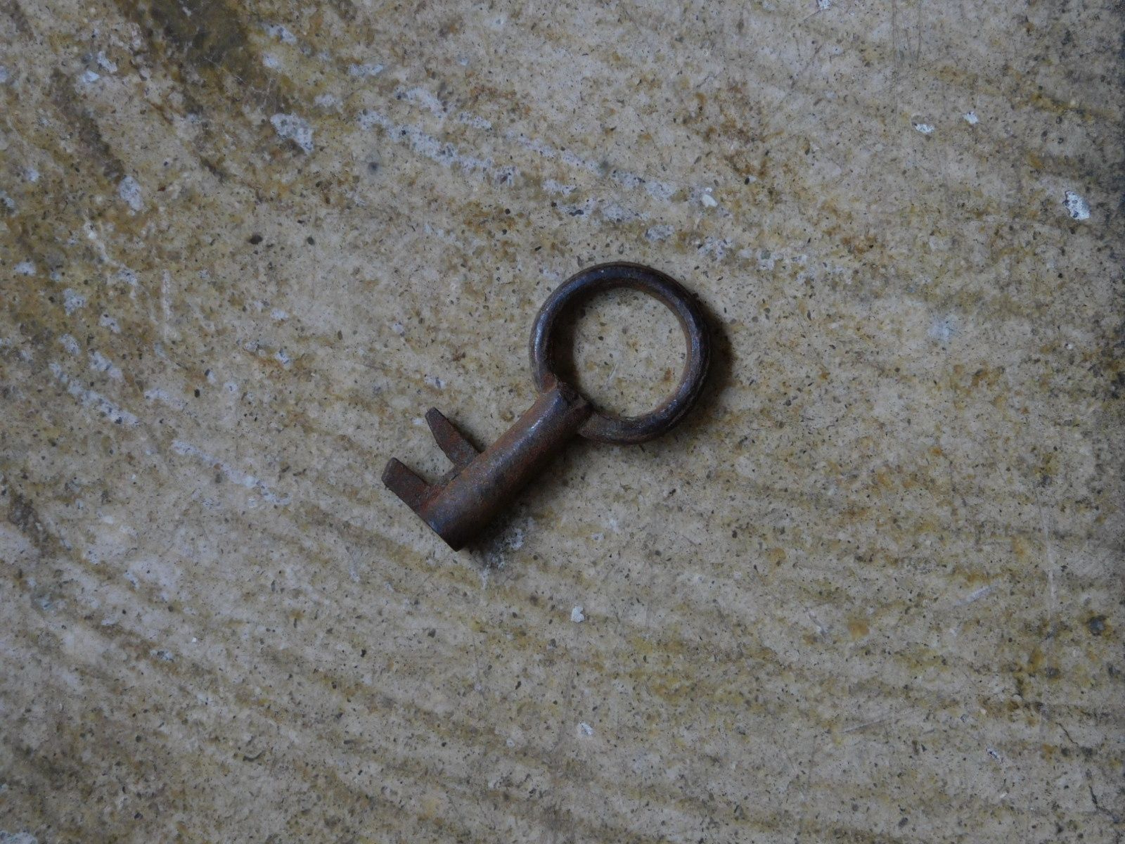 超激安セール開催中です！ 時代 総栗製 懸硯 鍵付きHK-a-05602 | 古民芸 小箪笥 引出し 掛硯 硯箱 懸硯 民藝 無垢材