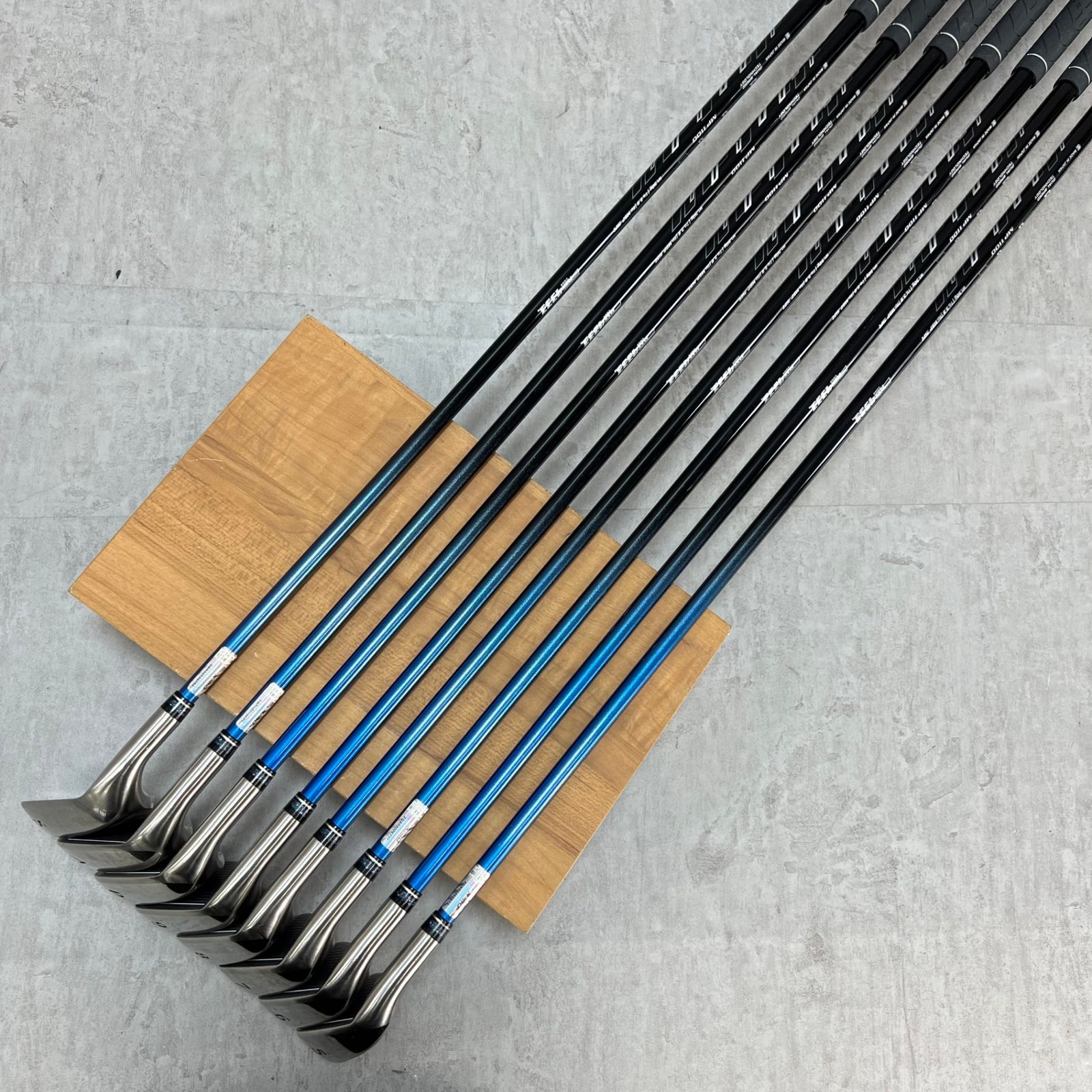 ゼクシオ 11代目 MP1100 メンズゴルフ アイアンセット 8本 右利き用 SR