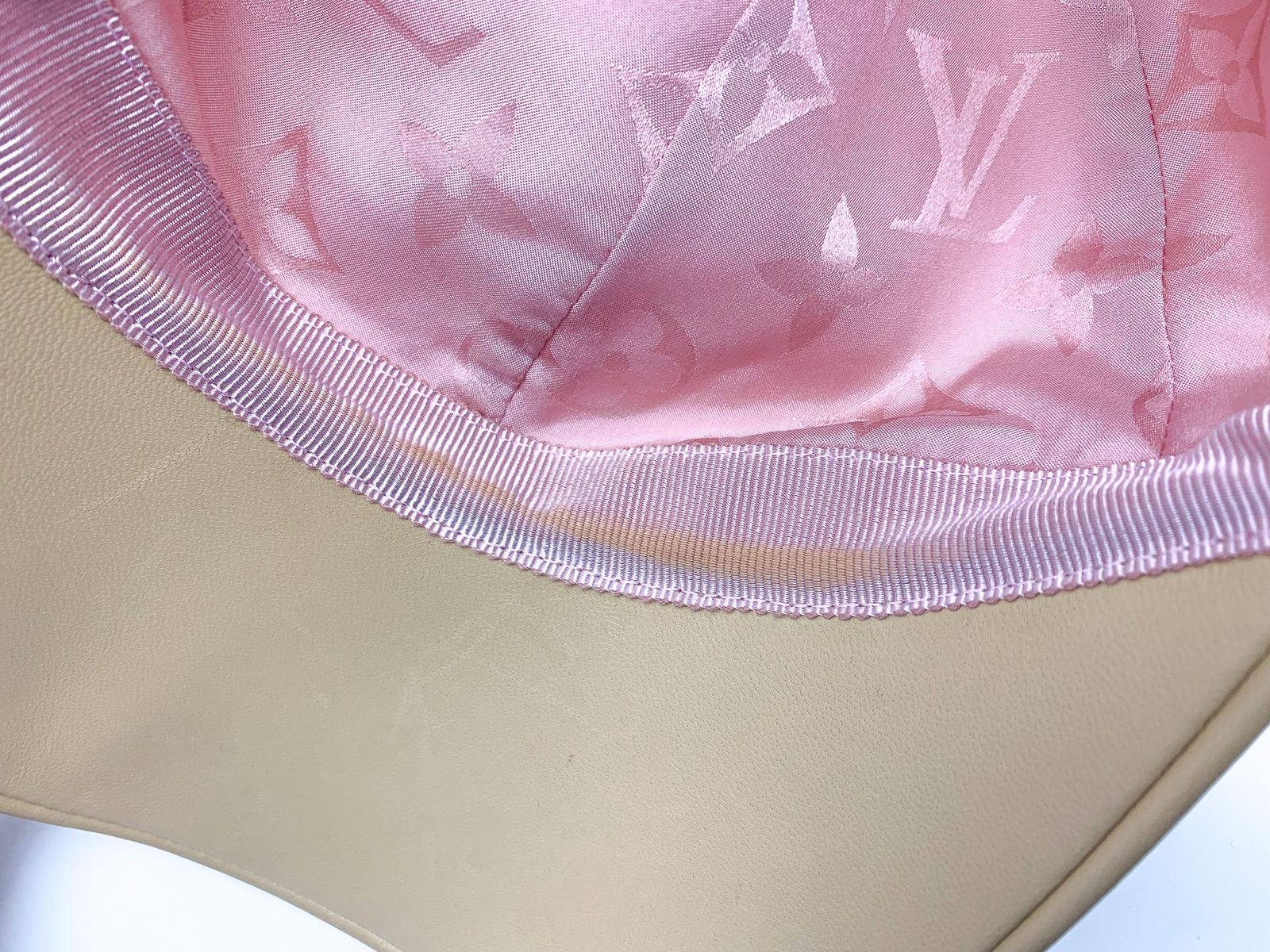 LOUIS VUITTON ルイヴィトン キャップ・LV ゲットレディー