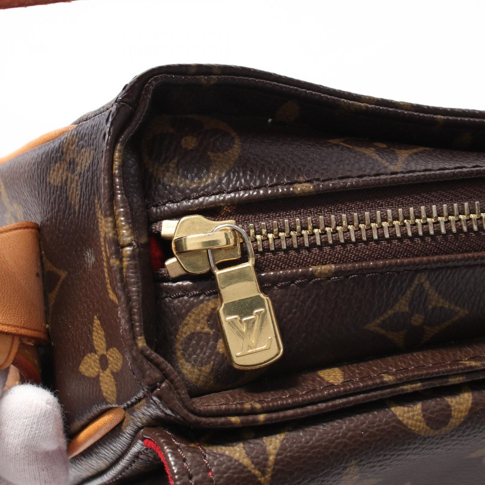 VUITTON
