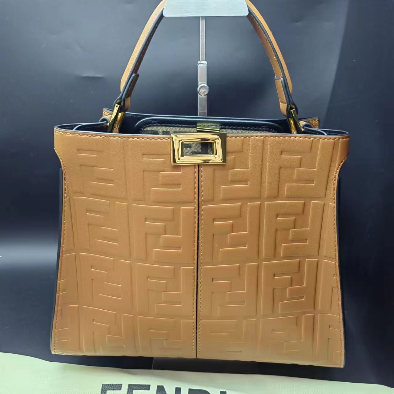 極上美品✨FENDI ハンドバッグ ショルダーバッグ - メルカリ