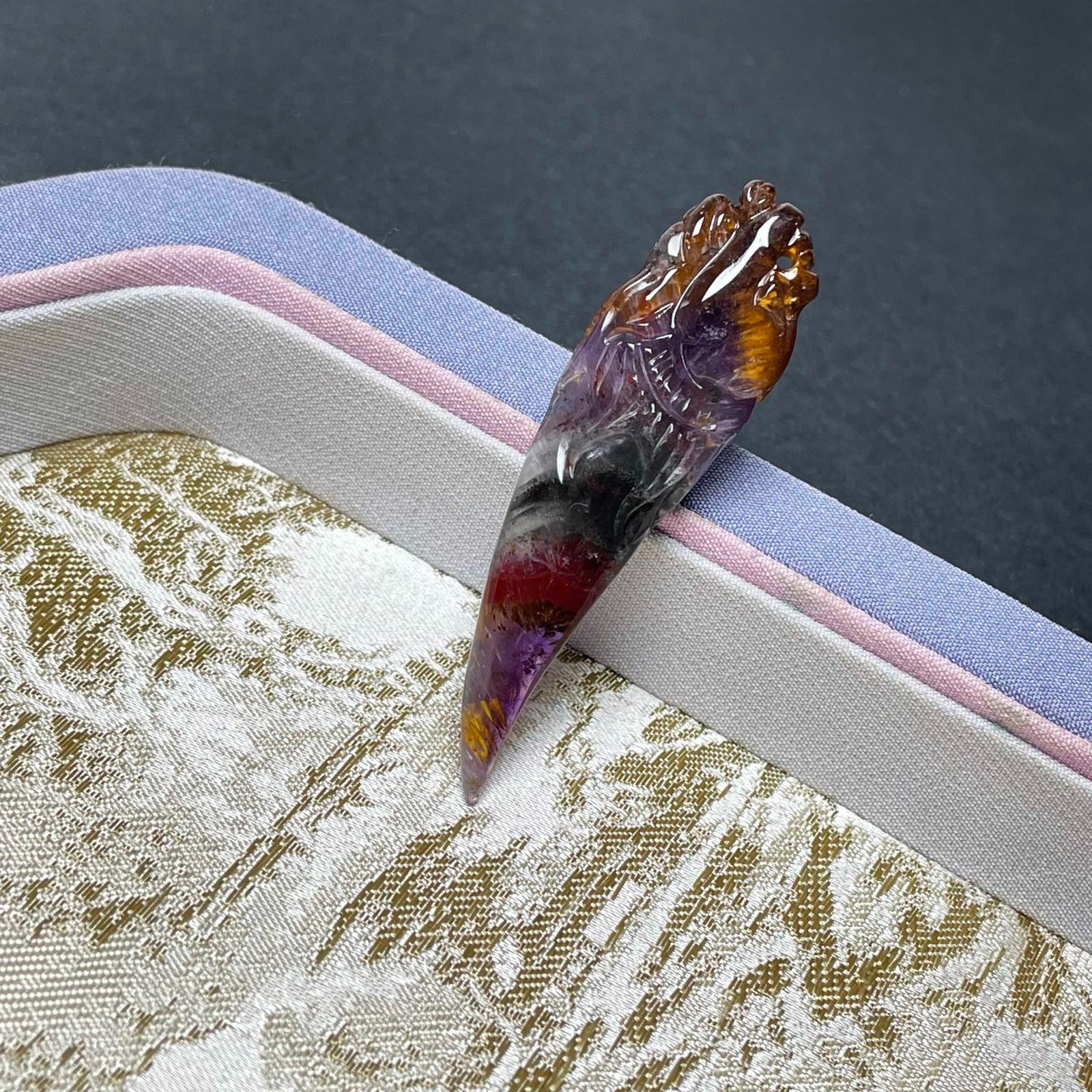 EU製 オーロラクォーツ23 ペンダント パワーストーン 天然石 金運 浄化 開運 プレゼント 53.9 14.6 8mm ZZ1555