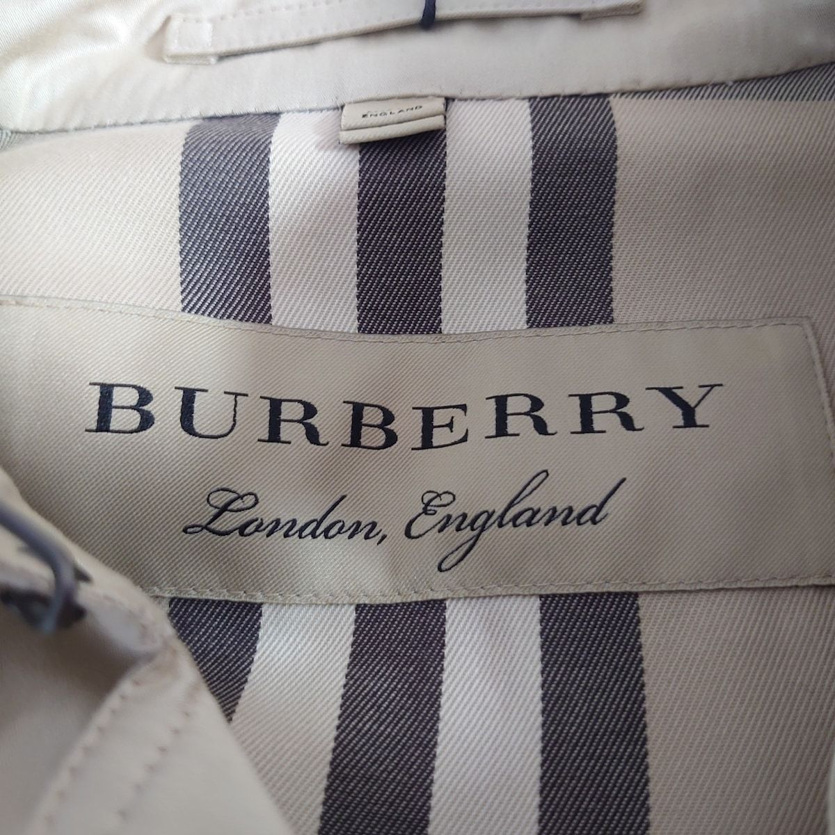 BURBERRY LONDON ENGLAND(バーバリーロンドンイングランド) トレンチコート サイズ38 M レディース美品 - ベージュ 長袖/春 /秋 - メルカリ