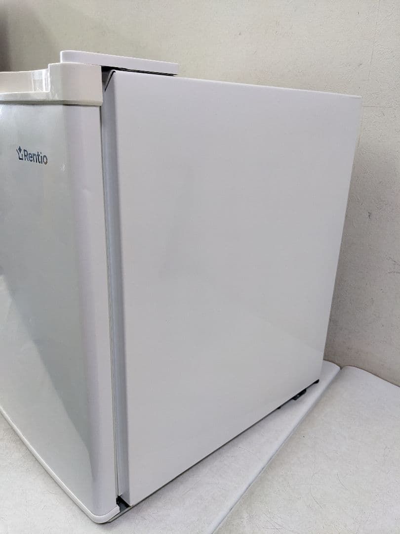 Rentio レンティオ RN-FZ32 小型冷凍庫 1ドア