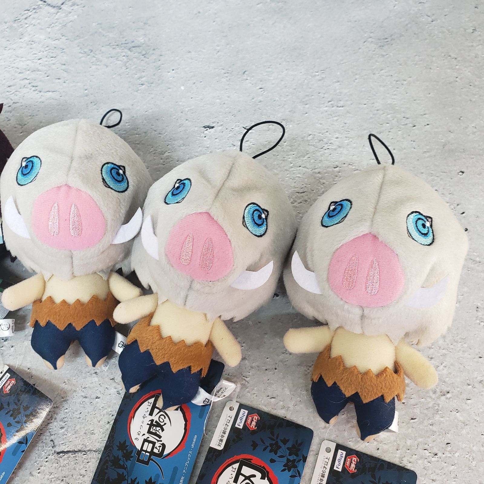 アミューズメント専用景品】鬼滅の刃ぬいぐるみ 6体 - メルカリ